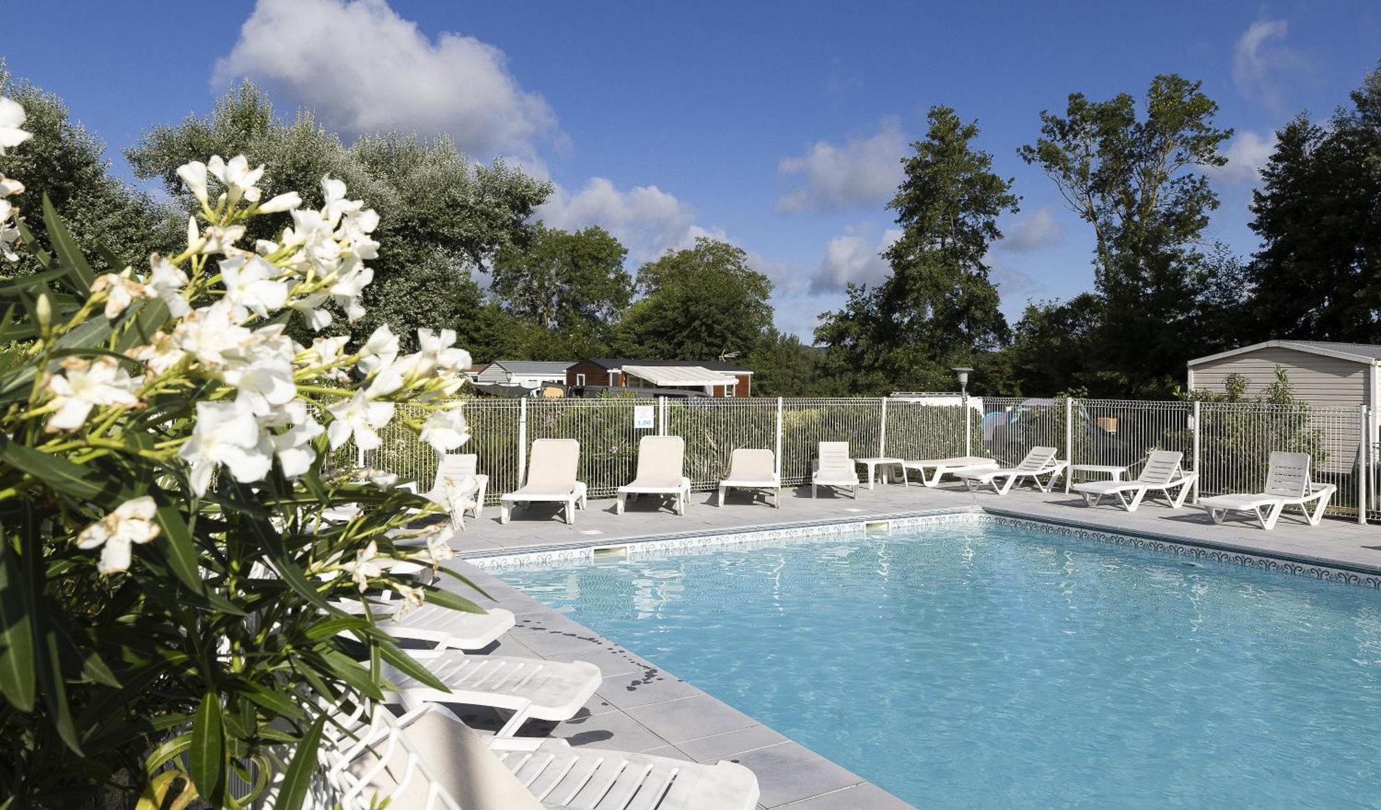 Hotel Camping Les Nysades Mirepoix  Exterior foto